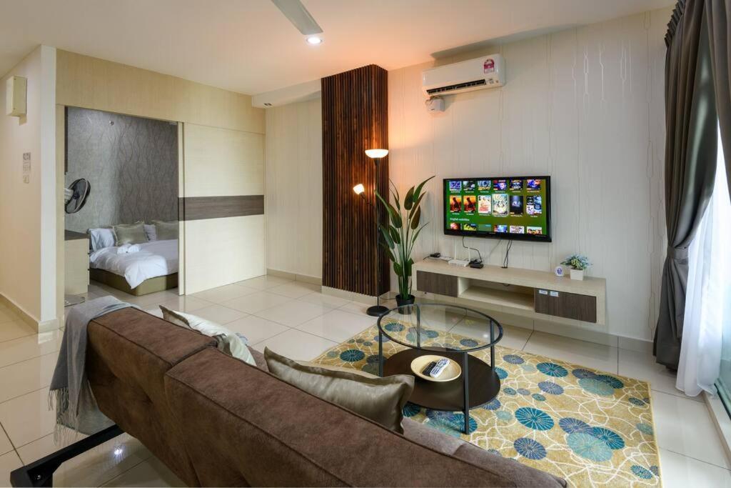 2R1B/Seaview Tropical /1~8Pax/Gurney Mansion One Apartment George Town Exterior photo